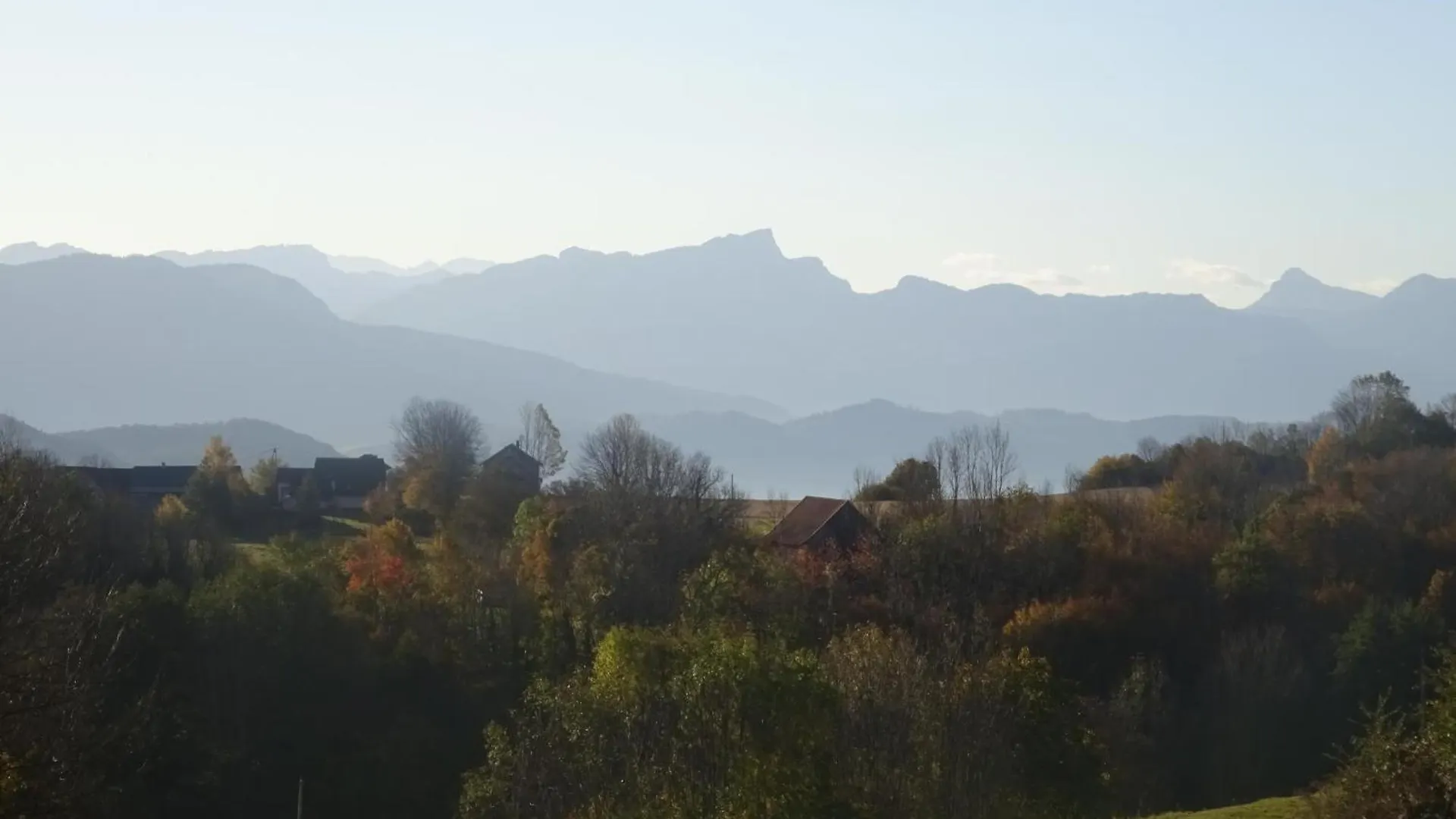 Chez Pierre Et Germaine Daire Saint-Maurice-de-Rotherens 0*,  Fransa